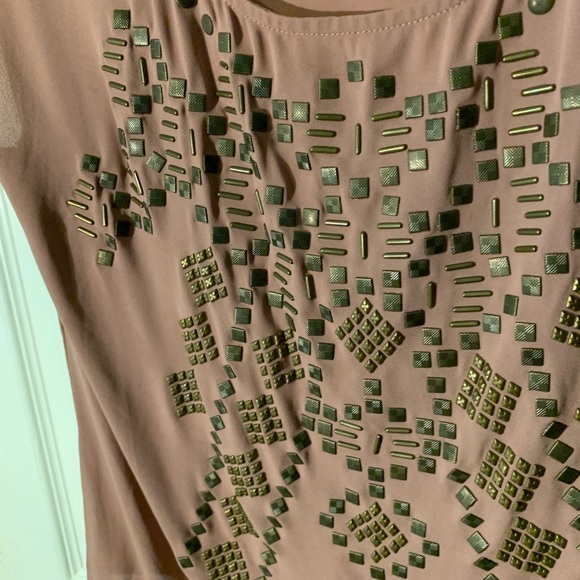 Studded detail top in pink/tan color - Picture 3 of 4